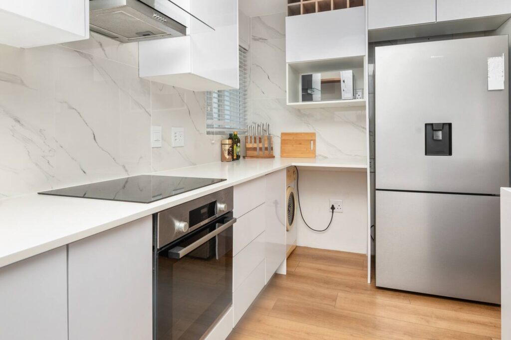 Sea point  2 bedroom Apartment
