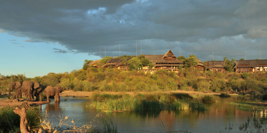 Victoria Falls Safari Club ****