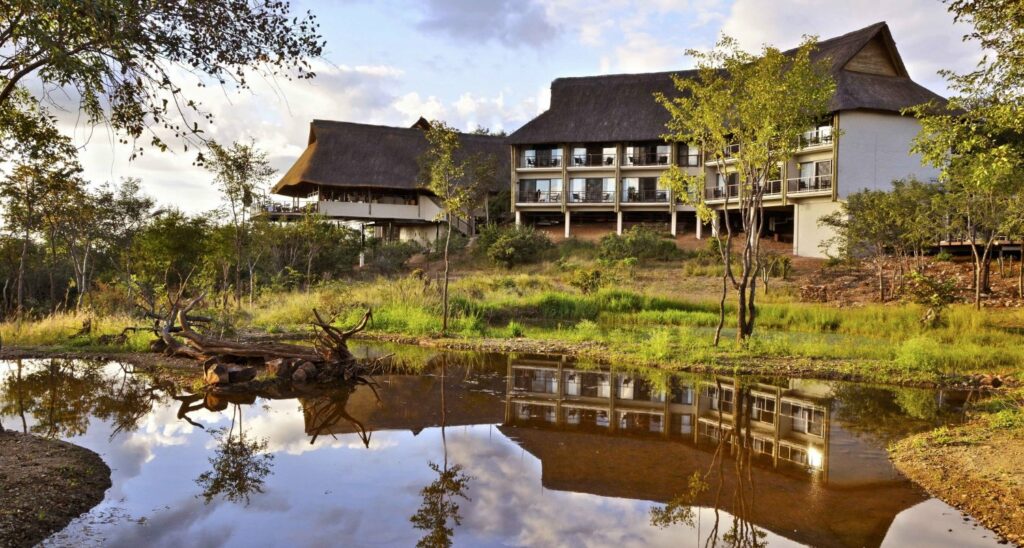 Victoria Falls Safari Club ****